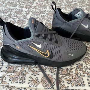 Nike Air Max 270 Dark Gray with Orange Accents Youth size 6